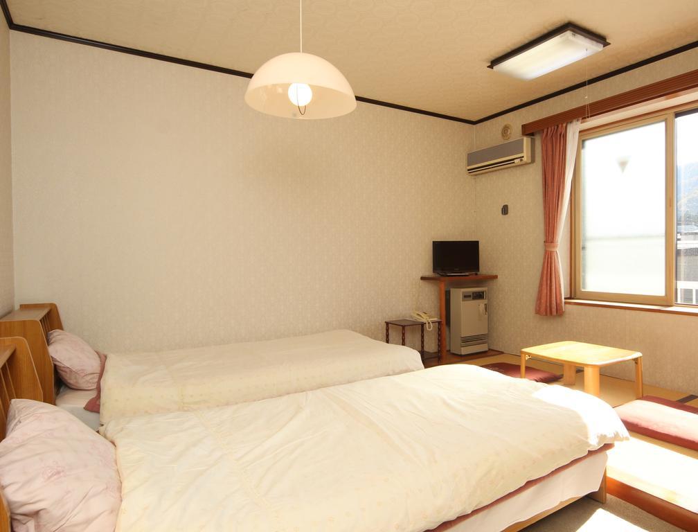 Villa Katashio Nozawaonsen Extérieur photo