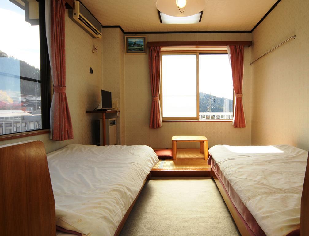 Villa Katashio Nozawaonsen Extérieur photo